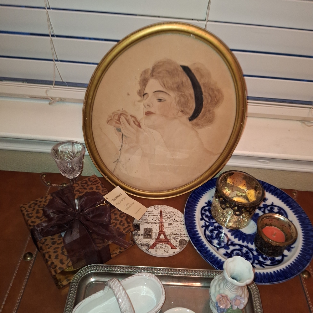 Vintage Gold Framed Portrait Wall Art